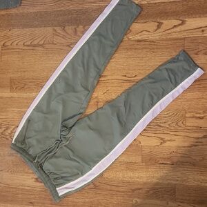 Aerie, size medium, jogger